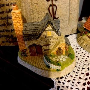 David Winters cottage collection retired